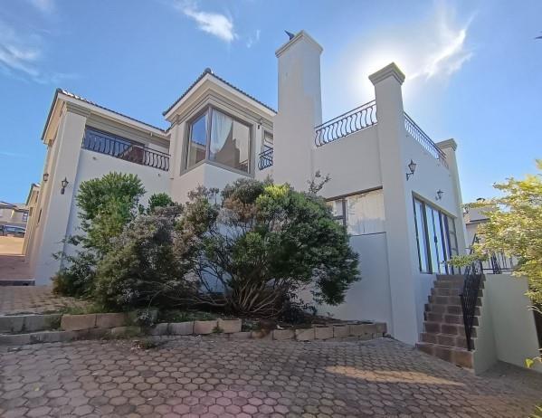 3 Bedroom Property for Sale in Monte Christo Western Cape